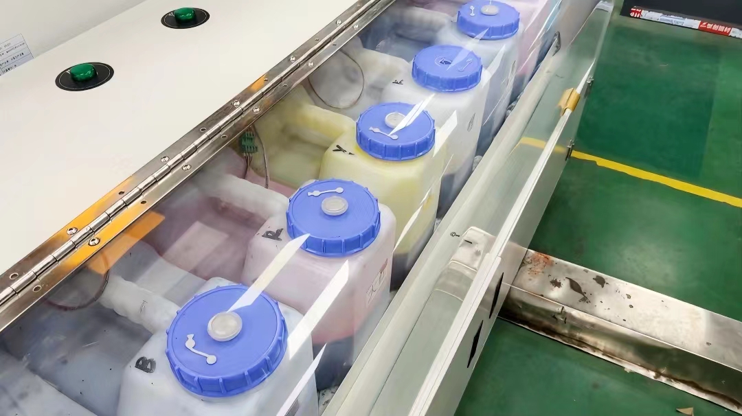 如(ru)何判(pan)斷數(shu)碼印(yin)花機(ji)墨水(shui)是否(fou)适合(he)高溫(wen)環境(jing)?